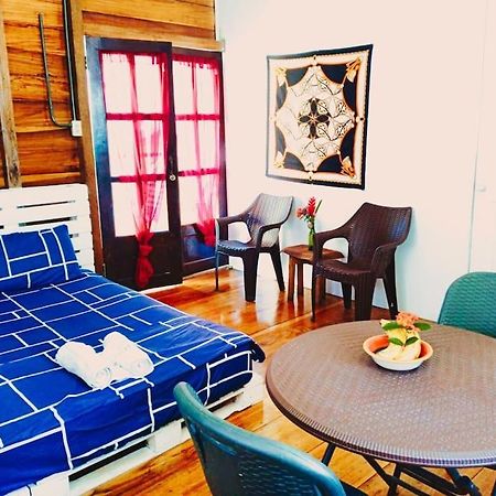Villa Poetry Garden Bocas Town Colon Island Extérieur photo