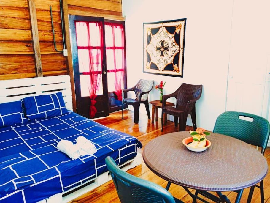 Villa Poetry Garden Bocas Town Colon Island Extérieur photo